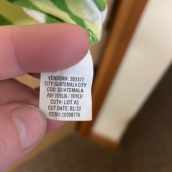 NWOT Star Wars Our Universe short sleeved shirt. Character Grogu. Size 2X. - Picture 14 of 14